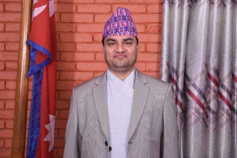 आर्थिक अभावमा कोही पनि बालबालिका क्यान्सरको उपचारबाट बञ्चित हुनु पर्दैनः स्वास्थ्य मन्त्री पौडेल