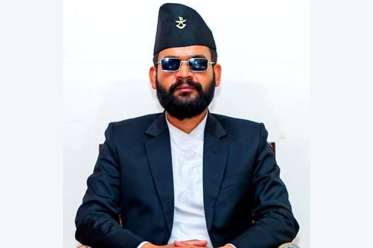 सामाजिक संजालमा बालेनकाे आक्रोश : अबको एक हप्तामा कर्मचारीले तलब पाएन भने सबैलाई टुकुचामा गाडदिन्छु