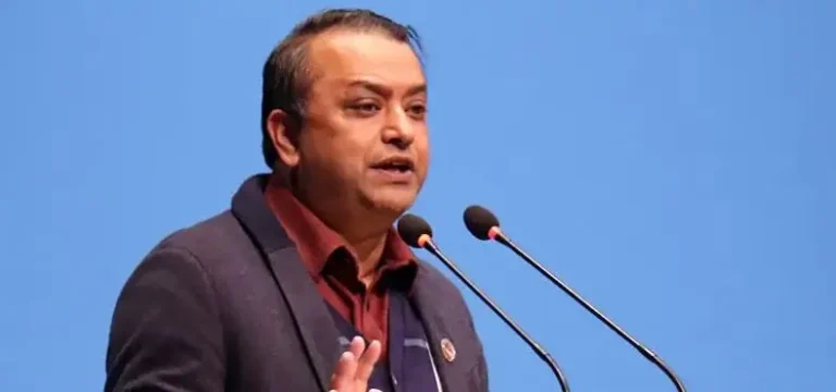 सरकारका काम सुस्त भए : गगन थापा
