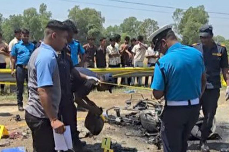 मोटरसाइकल दुर्घटनामा परि एसईई दिएर फर्किँदै गरेका ३ विद्यार्थीको मृत्यु, ३ जना घाइते